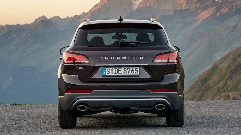 بورگوارد BX7 از پشت