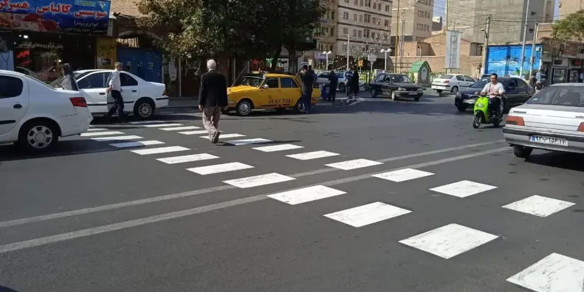 فرهنگ‌سازی در زمینه احترام به عابران پیاده از مهم‌ترین مؤلفه‌های ترافیکی