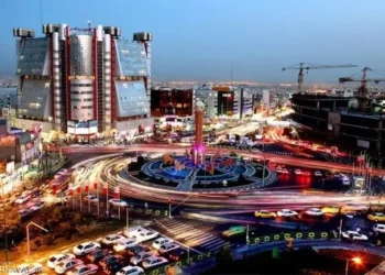 واکنش عضو شورای شهر به طرح تبدیل میدان صادقیه به زیرگذر: عبور سریع‌تر خودرو‌ها نباید تنها هدف غیرهمسطح کردن معابر باشد